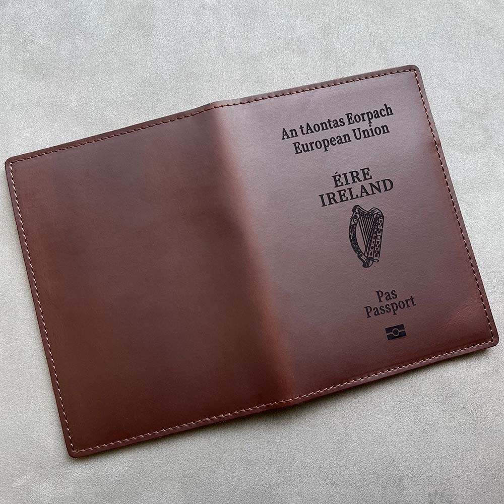 Personalised Leather Irish Pas - Phone Cases Ireland 评论和价格